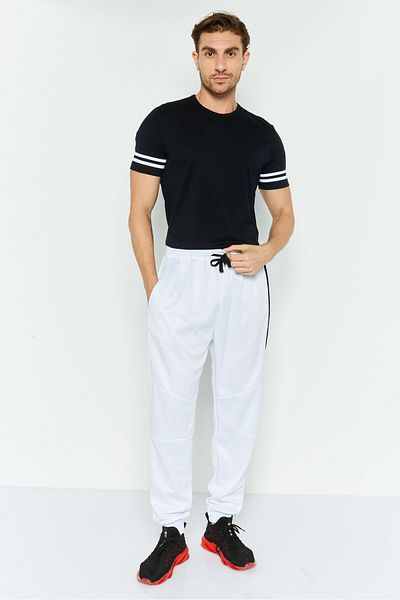 Rocawear Men Regular Fit Embroidered Logo Sweatpants, White