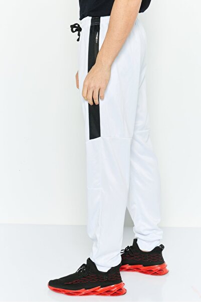 Rocawear Men Regular Fit Embroidered Logo Sweatpants, White