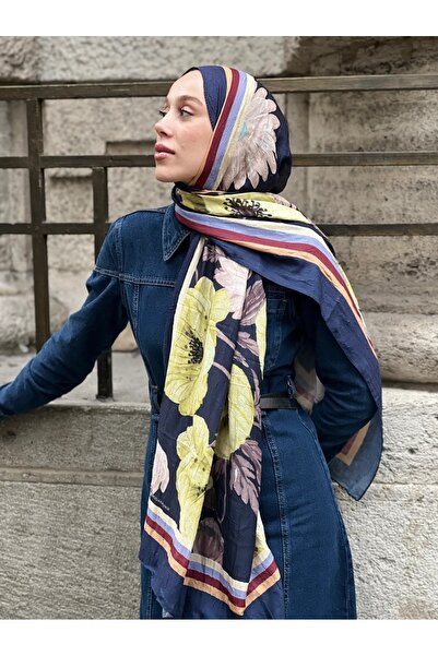 Meys Jewellery شال من الخيزران بنمط مارغريت