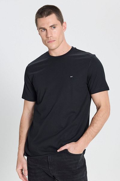 WRANGLER Relaxed Fit Small Logo Siyah Erkek Kısa Kol T-Shirt