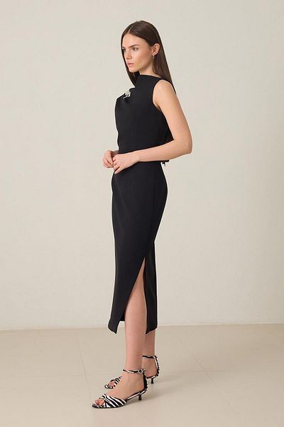 Setre Rochie neagră cu un singur umăr, cu detaliu complet, lungime midi