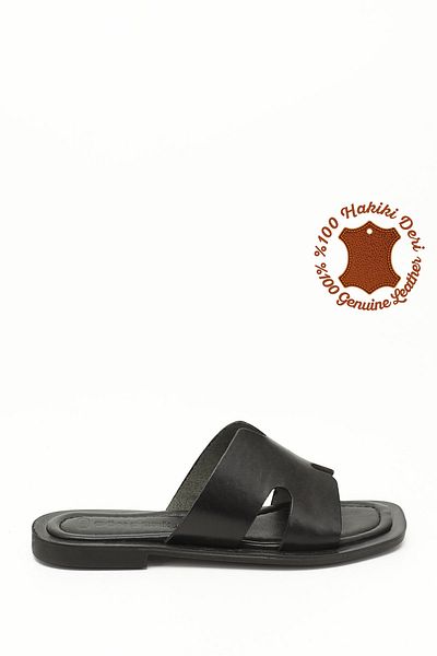 GÖNDERİ(R) Women/Girls Black Genuine Leather Slippers