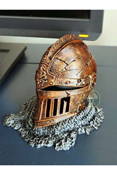 Lost Helmet - Medium (12.5 CM)