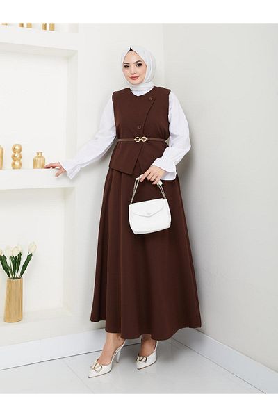 Moda Krash Cross Vest with Belt. Skirt Suit