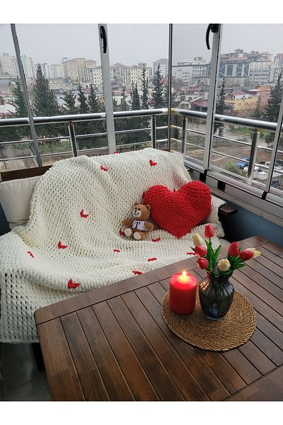 ARTTMACRAME بطانية تلفزيون منتفخة قلب 65*150