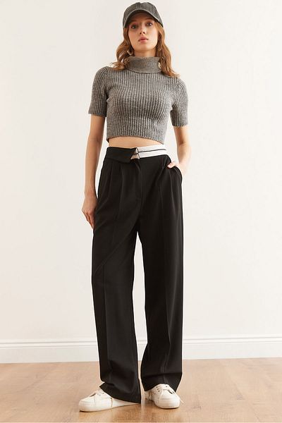 Olalook Schwarze Polyviscose-Damenhose mit Taschen und Falten, weitem Bein PNT- 19000303