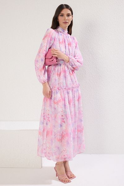 Trendyol Modest Fliederfarbenes Chiffon-Kleid mit gewebtem Blumendruck TCTSS25EB00063