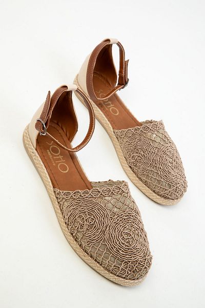 SOHO Γυναικεία σανδάλια Mink 15046