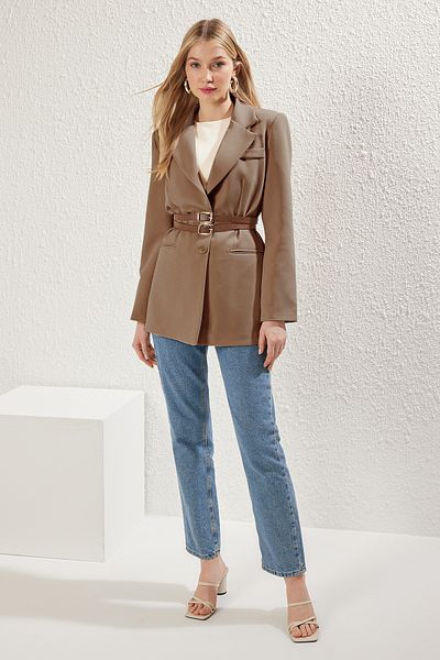 Trendyol Modest Hellbraunes, zweireihiges Hemd mit Gürtel – Hemdhose – gewebtes Oberteil
