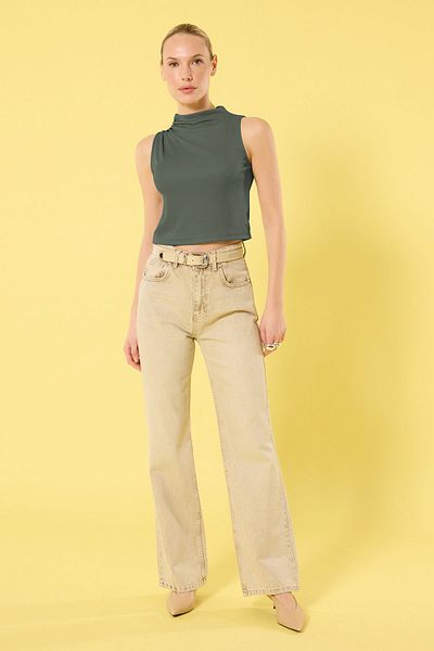 Trendyol Collection Γκρι πλεκτή μπλούζα Crop - Gathered Λεπτομέρεια, κανονική εφαρμογή TWOSS25BZ00262
