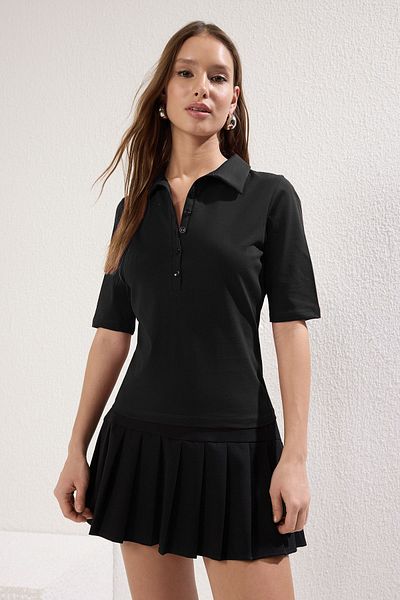 Trendyol Collection Μαύρη πλεκτή μπλούζα με λαιμόκοψη τριών τετάρτων TWOSS25BZ00027