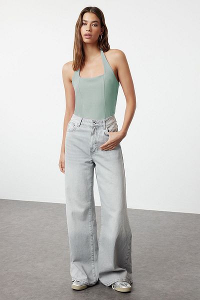 Trendyol Collection Εύκαμπτη πλεκτή μπλούζα με μέντα/καθιστή στο σώμα TWOSS24BZ00492