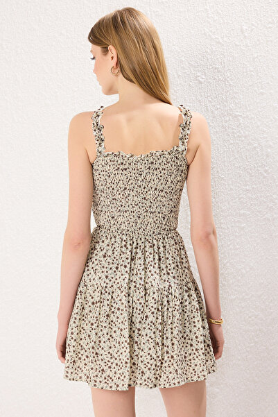 Trendyol Collection Beige Floral Patterned Gipe Detailed Viscose Woven Jumpsuit Twoss25Tu00012