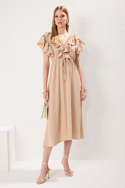Trendyol Collection Μπεζ υφαντό φόρεμα από βισκόζη σε γραμμή Α TWOSS24EL01053