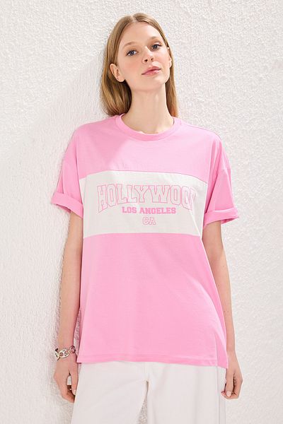 Trendyol Collection Ροζ 100% βαμβακερό έγχρωμο μπλουζάκι πόλης με στάμπα μεγάλου μεγέθους/φαρδύ πλεκτό T-shirt TWOSS24TS00079