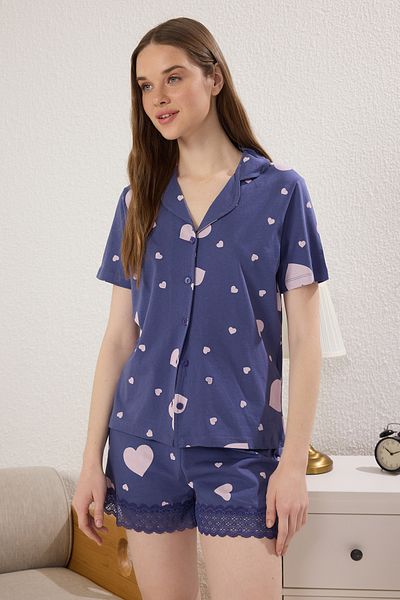Trendyol Collection Set de pijamale tricotate din jerseu cu inimă albastră cu pantaloni scurți THMSS25PT00302