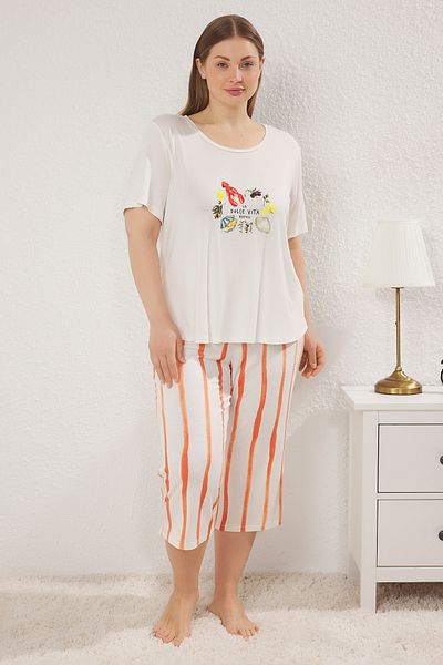 Trendyol Curve Set pijamale tricotate Capri cu dungi bej TBBSS23AI00009