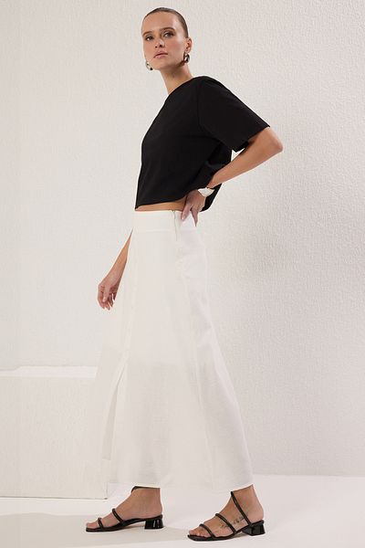 Trendyol Collection Fusta țesătă de lungime maxi cu aspect de in cu nasturi albi TWOSS25ET00123