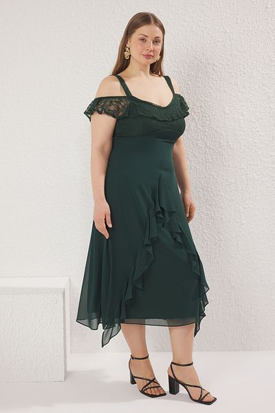 Trendyol Curve Φόρεμα Σμαραγδένιο Πράσινο Σιφόν Υφαντό Plus Size