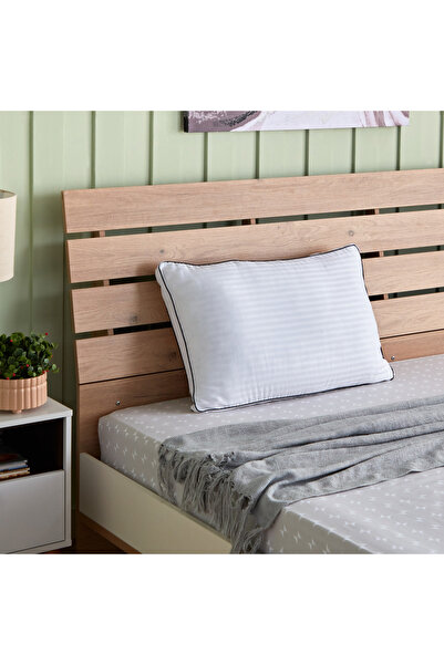 Generic Hygiene Haven Antibacterial Medium Support Pillow - 50x75 cm