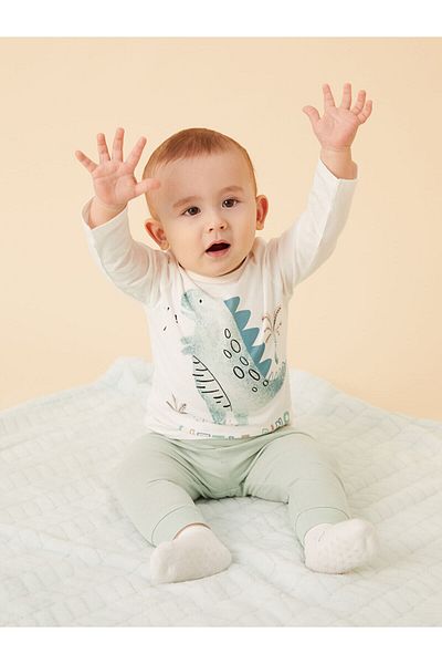 LC Waikiki Dinosaur Printed Baby Boy Pajama Set