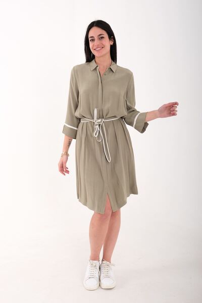 Blues Outlet Πράσινο γυναικείο φόρεμα με κρυφό κουμπί και ζώνη