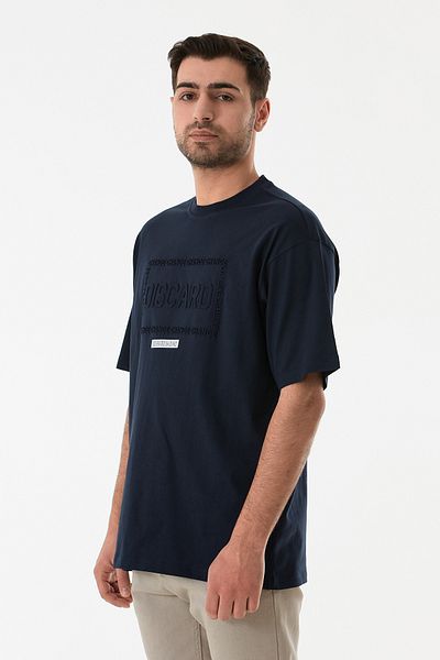 Fulla Moda Σύνθημα ανάγλυφο T-Shirt με λαιμόκοψη