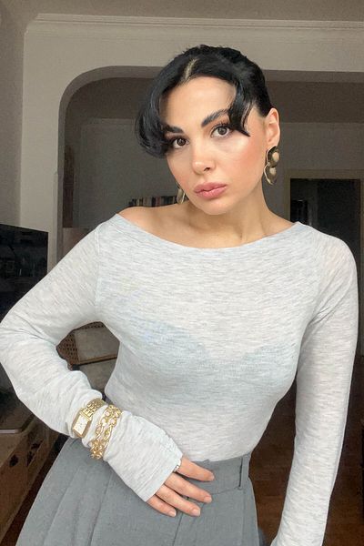 Seda Yalçın Atelier جسم شفاف برقبة قارب رمادية