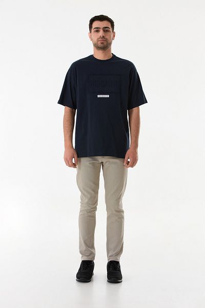 Fulla Moda Σύνθημα ανάγλυφο T-Shirt με λαιμόκοψη