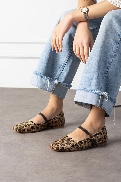 diclepolat Women's Helmeted Leopard Stone Ballerina Shoes Mary Jane Tevila