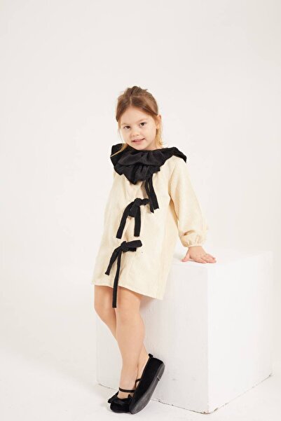 le petit sole Girl's Velvet Dress with Collar Detail