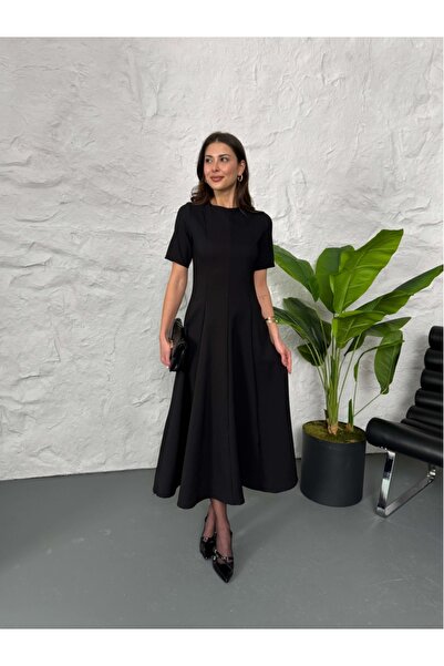 Elif Özbey Butik فستان أسود طويل القامة