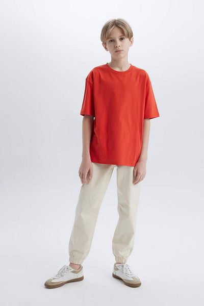 DeFacto New Season Boys' Oversize Wide Fit Crew Neck Basic Solid Short Sleeve T-Shirt