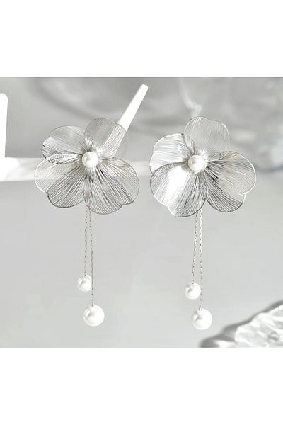 ER TAKI Silver Colored Long Pearl Dangle Stylish Flower Engagement Henna Wedding Wedding Evening Dress Earrings
