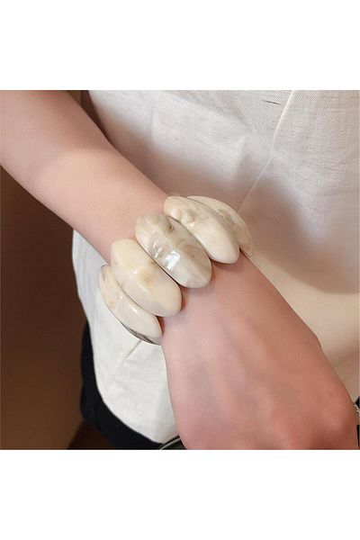 Pelin Aksesuar Cream Thick Elastic Plexiglass Bone Bracelet