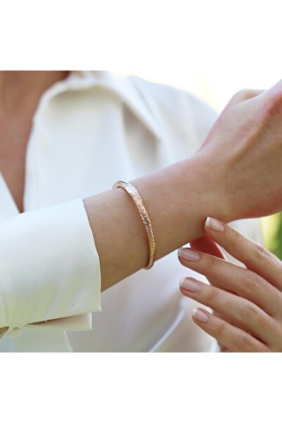 Necati Gün Dövme Elişi Gümüş Kelepçe