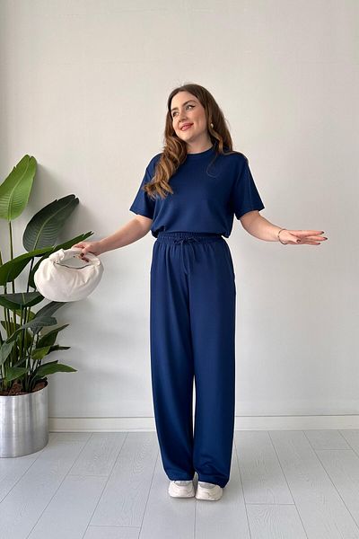 MaziButik Costum de bază cu mânecă scurtă bleumarin