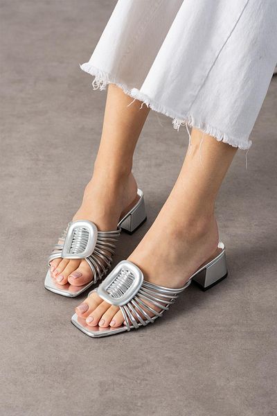 diclepolat Women's Silver Slippers Low Heel Buckle Ribbed Cleja 4 cm