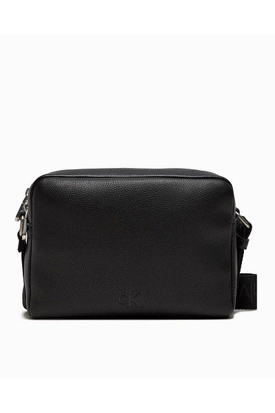 Calvin Klein Ultrakönnyű kameratáska Crossbody táska