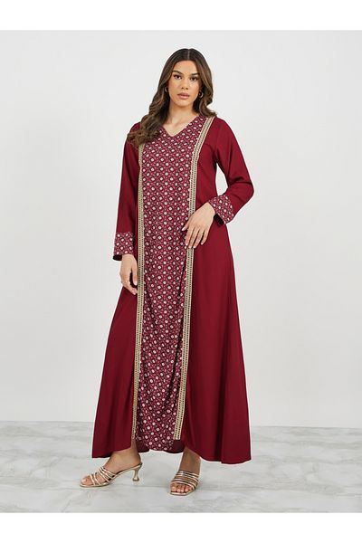 Styli Printed Panel V-Neck Jalabiya with lace Detail