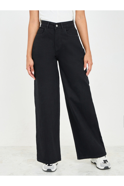 BLACK Solid Wide Leg Denim Jeans