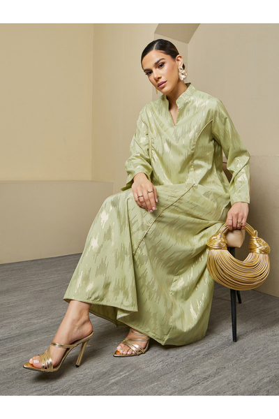 Styli جلابية بقصة A وطبعات ورقية مع ياقة قائمة