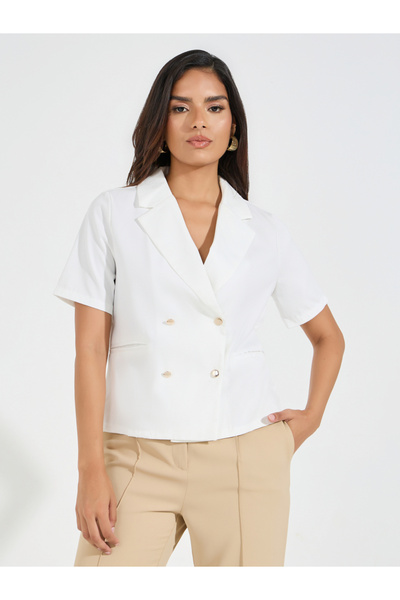 Styli Notch Lapel Neck Blazer Look Top with Button Detail