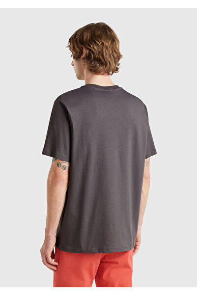 United Colors of Benetton Ανδρικό μπλουζάκι από 100% βαμβάκι Benetton με λογότυπο με λαιμόκοψη