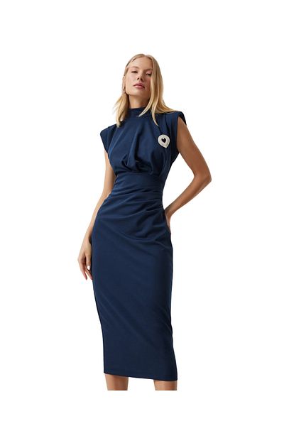 Moda Palmiss Women's Navy Blue Draped Detailed Padded Brooch Detailed Dress