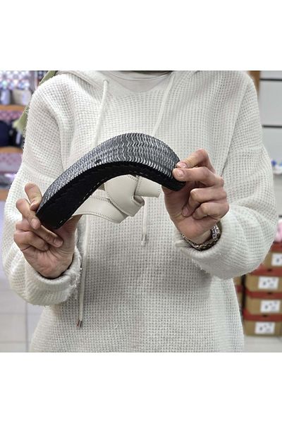 Konfores 2120 Εξαιρετικά ελαφριά εύκαμπτη σόλα από γνήσιο δέρμα Πλήρως ανατομικές γυναικείες παντόφλες