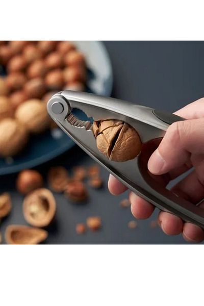 IKEA Quality Manufacturing Durable Premium Creaser Walnut Nut Cracker