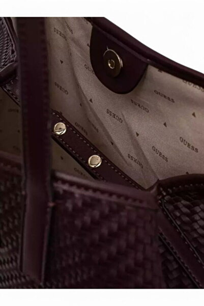 Guess Dámská taška přes rameno Vikky II Purple HWGW9318290