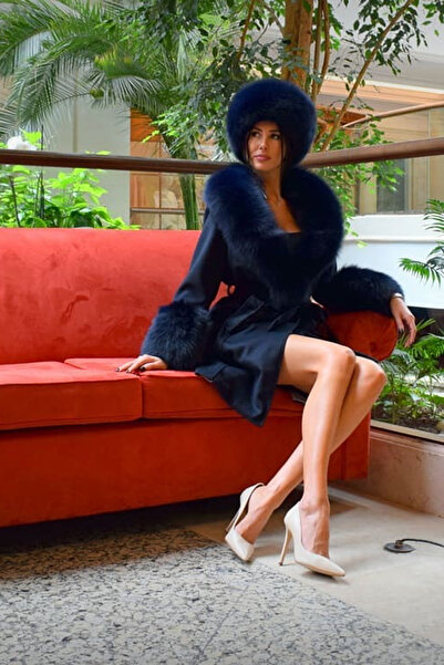 Mağazam Online Pălărie cu inimă de pluș bleumarin |   Pălărie de iarnă pentru...