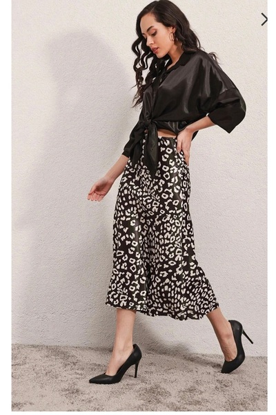 MODA Μαύρο και άσπρο λεοπάρ μοτίβο φούστα μίντι με ελαστική μέση